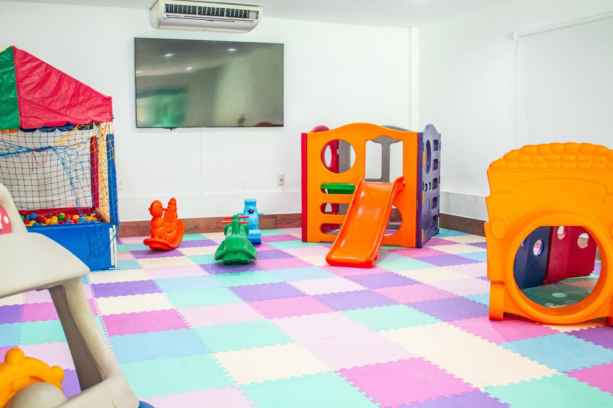 Radio Hotel Resort & Convention 세라니그라 외부 사진