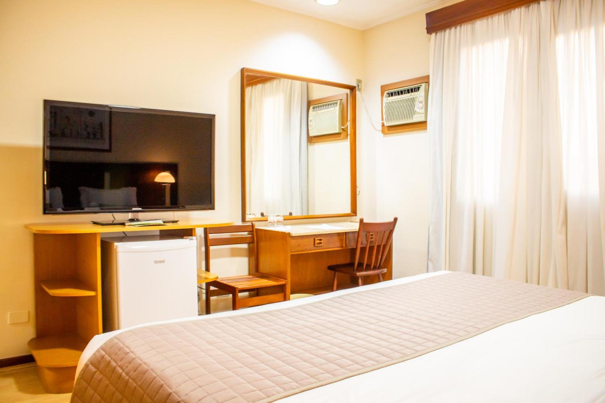 Radio Hotel Resort & Convention 세라니그라 외부 사진